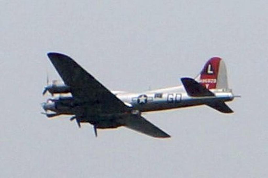 B-17_Arrival_01.jpg