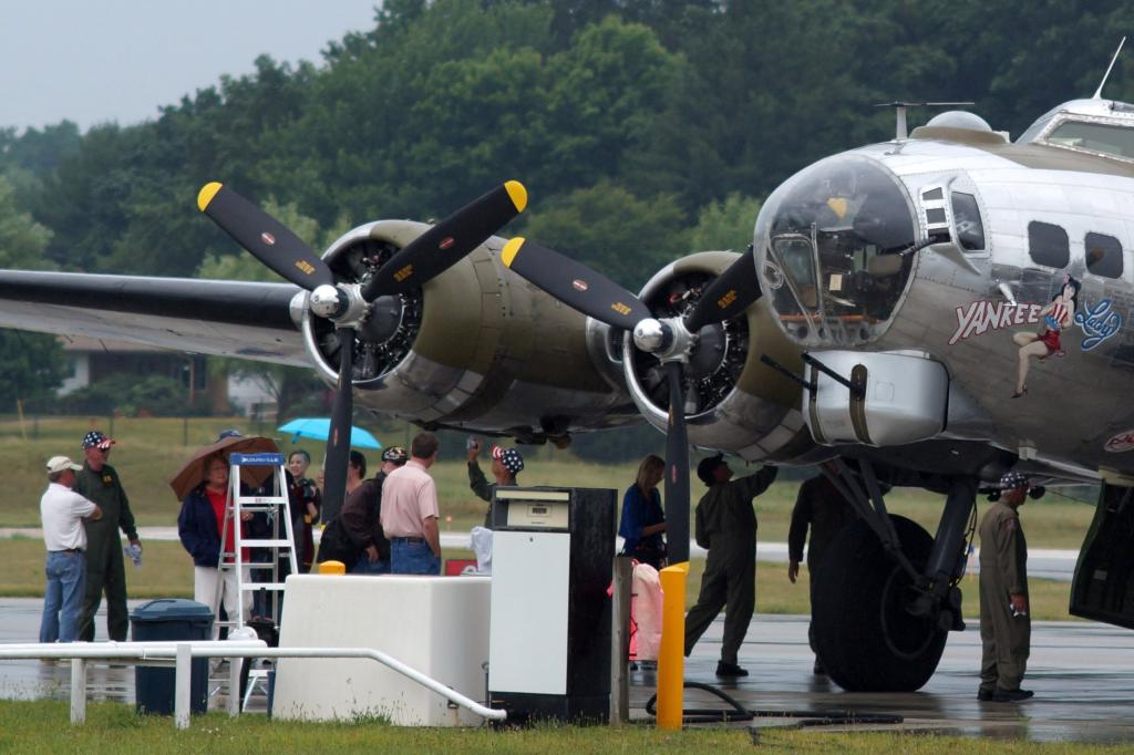 B-17_Arrival_13.jpg