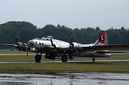 B-17_Arrival_09.jpg