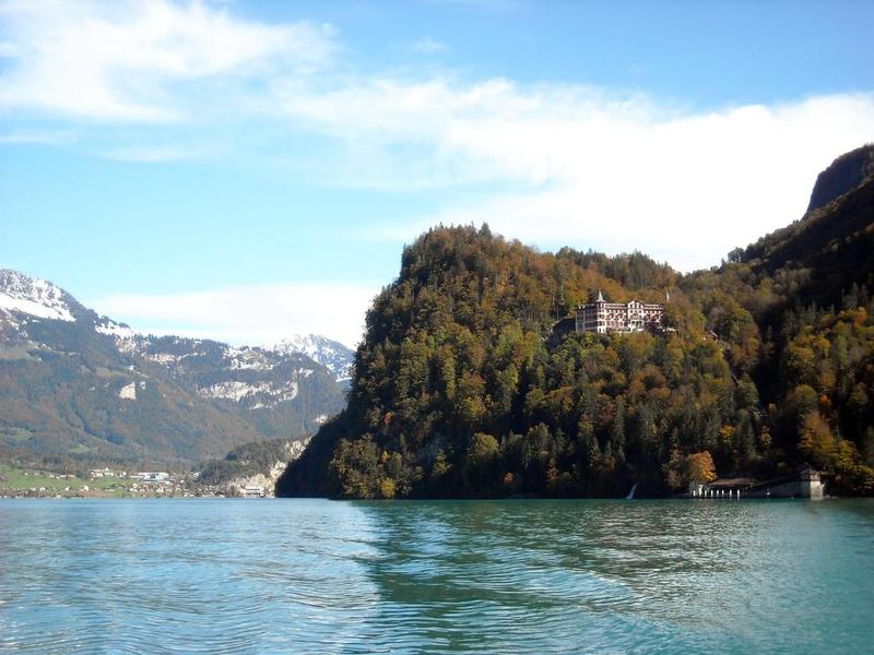 168-BoatToInterlaken_09.jpg