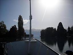 186-BoatOnLakeThun_10.jpg