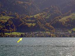 186-BoatOnLakeThun_22.jpg