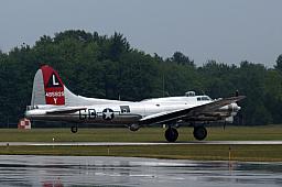 B-17_Arrival_07.jpg