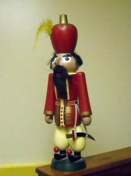 Nutcrackers_02.jpg