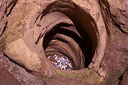 170-CaveOfVallorbe31.jpg 170-CaveOfVallorbe31.jpg