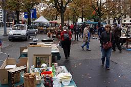190-GenevaFleaMkt_02.jpg 190-GenevaFleaMkt_02.jpg