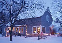 01-Outside.jpg 01-Outside.jpg